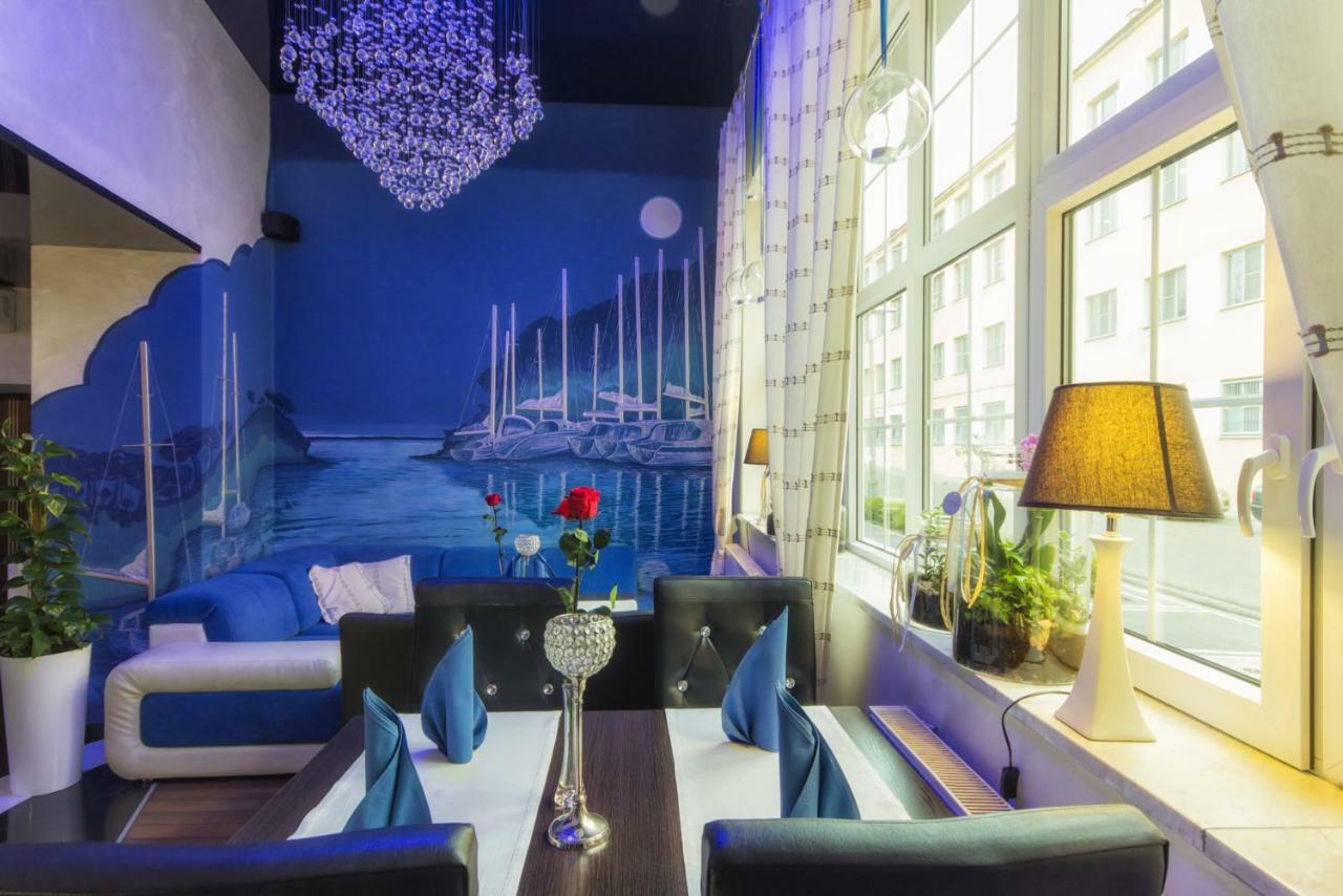 Riverside Hotel ววอตซวาเวก ภายนอก รูปภาพ